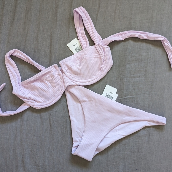 L*Space Camellia Top Camacho Classic Bottom Bikini Set - Picture 2 of 8